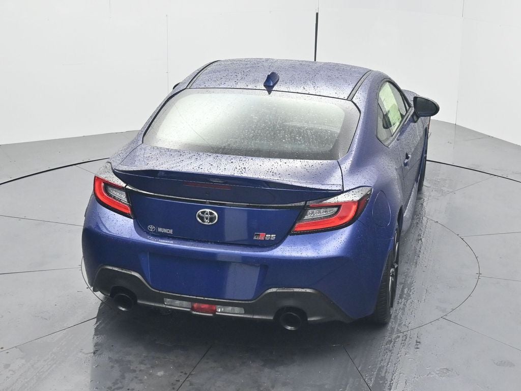 2026 Toyota GR86 Premium MT