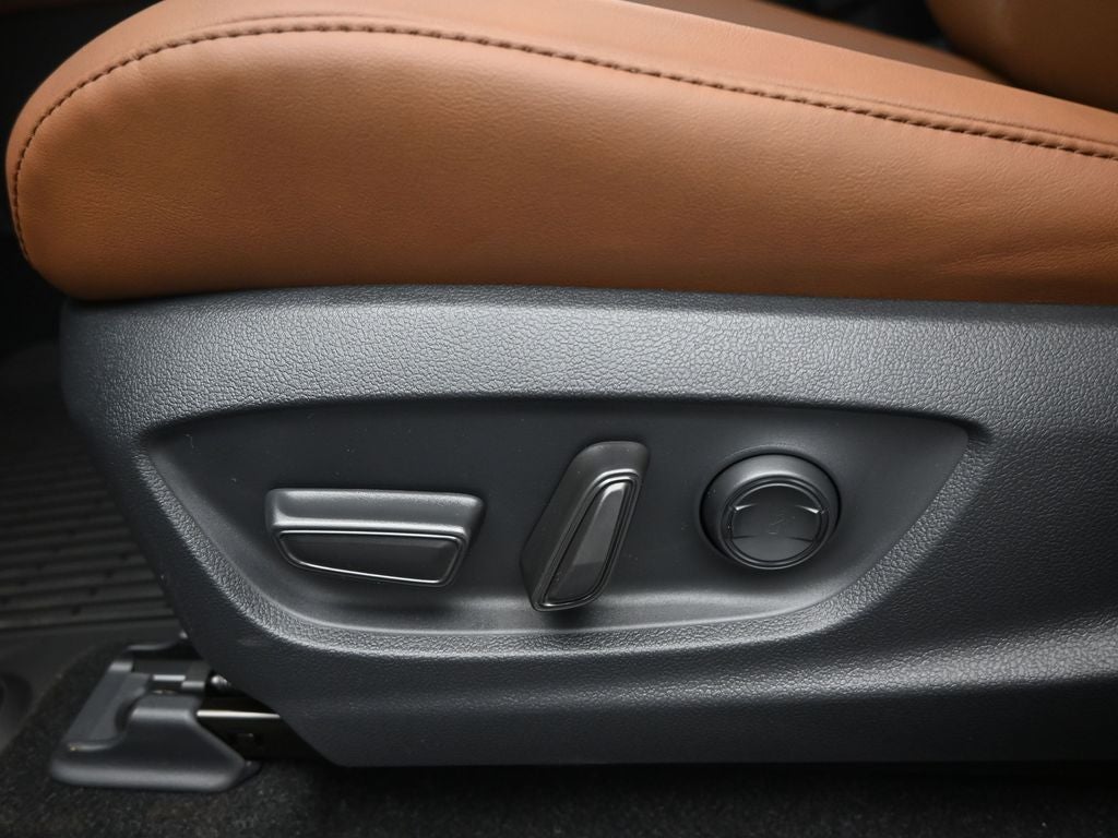 2026 Toyota Toyota Crown Signia XLE