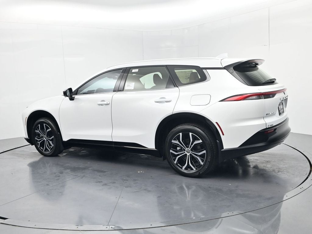 2026 Toyota Toyota Crown Signia XLE