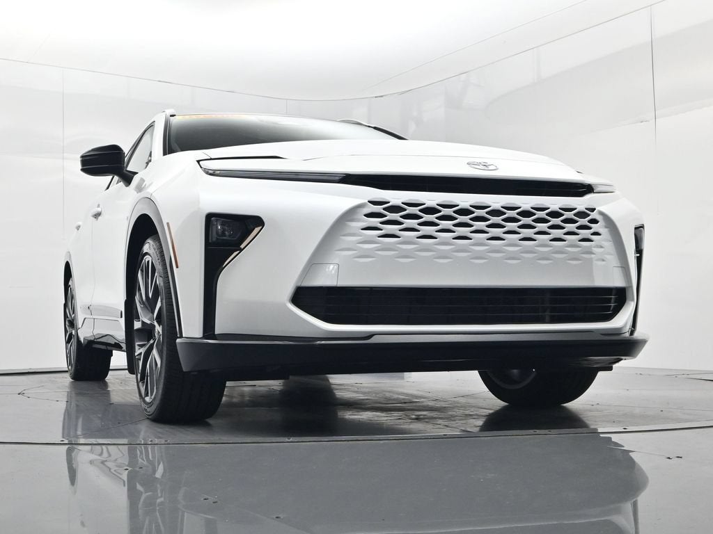 2026 Toyota Toyota Crown Signia Limited