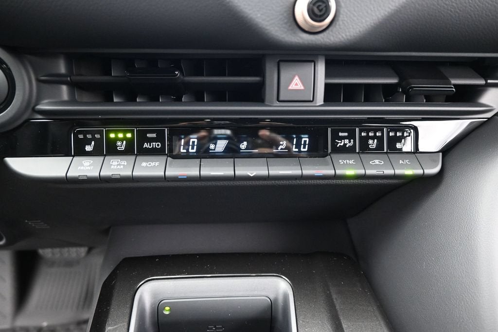 2026 Toyota Toyota Crown Signia Limited
