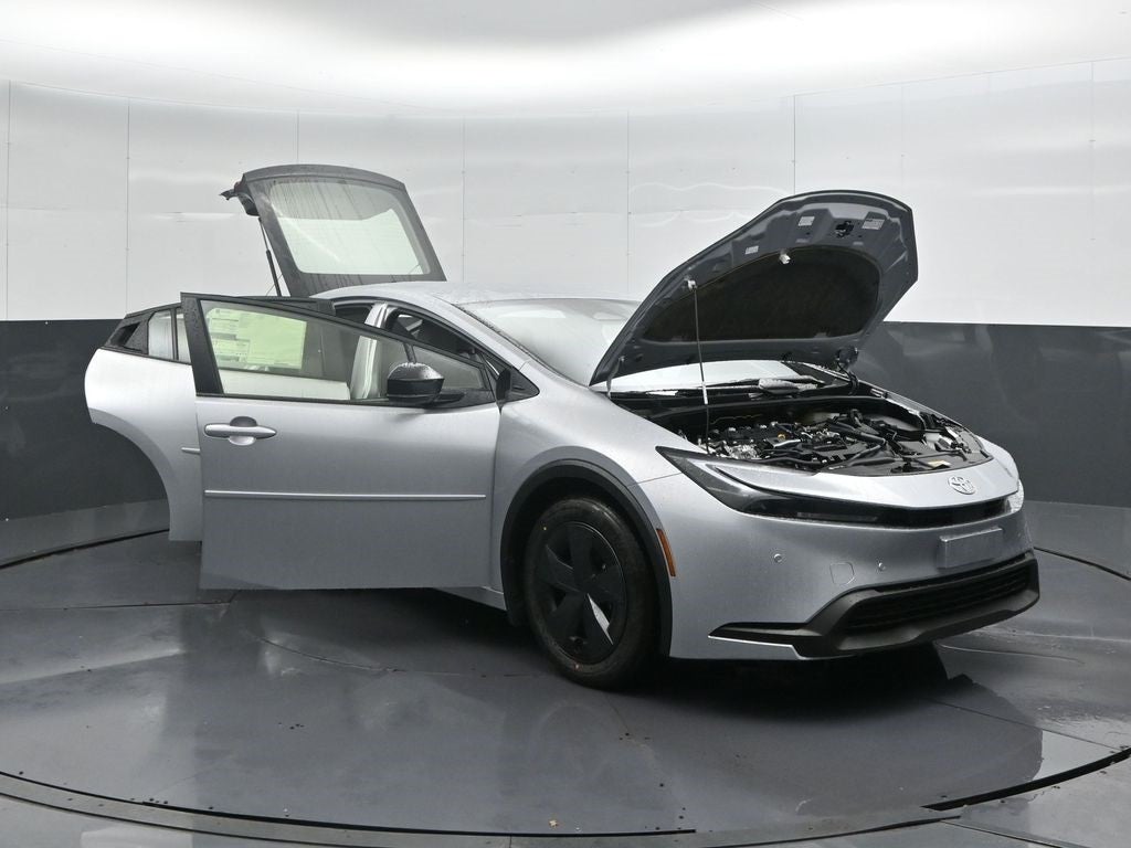 2026 Toyota Prius LE