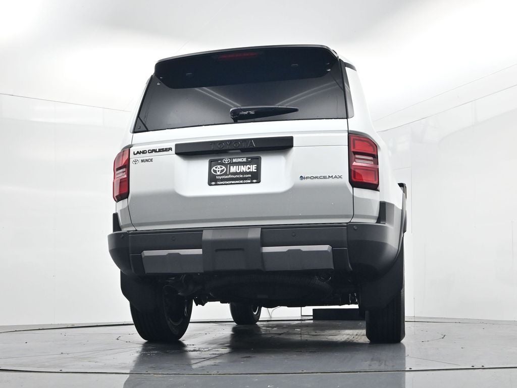 2026 Toyota Land Cruiser Base