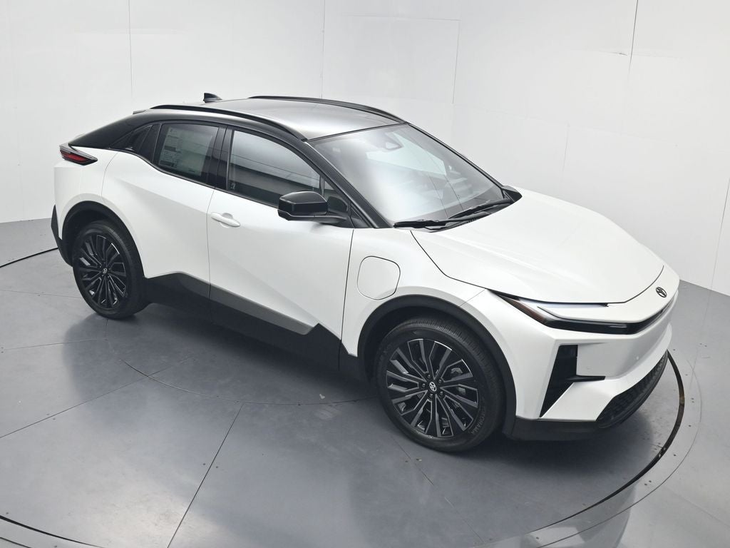 2026 Toyota C-HR XSE