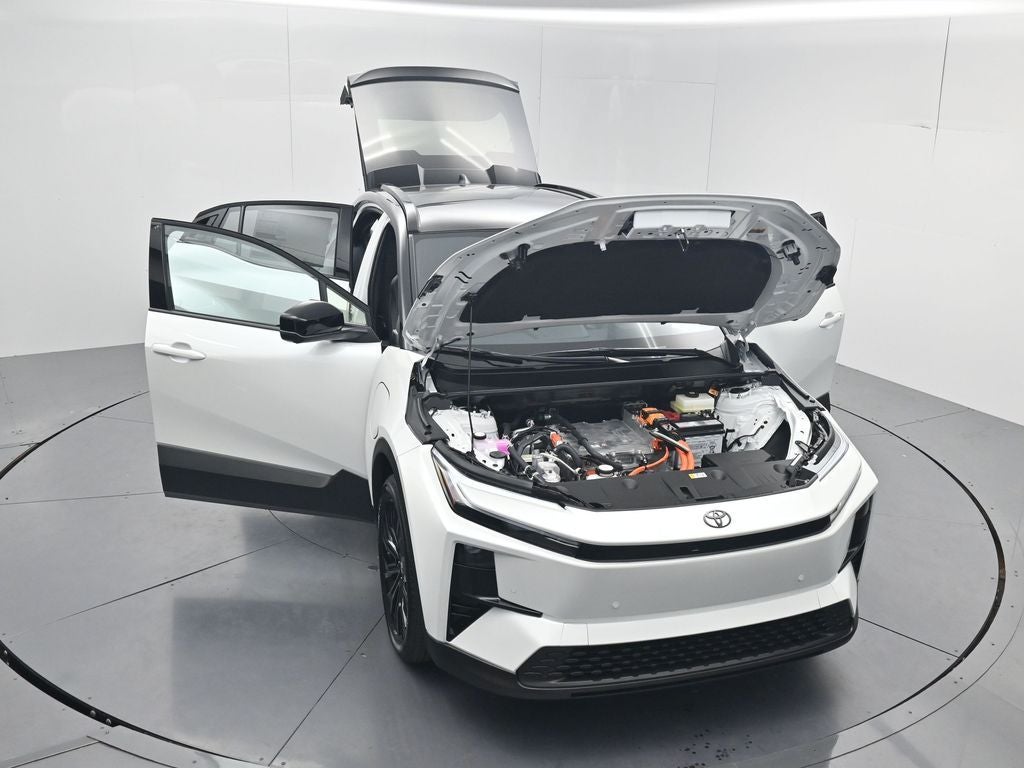 2026 Toyota C-HR XSE