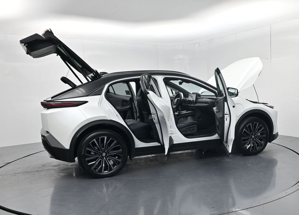 2026 Toyota C-HR XSE