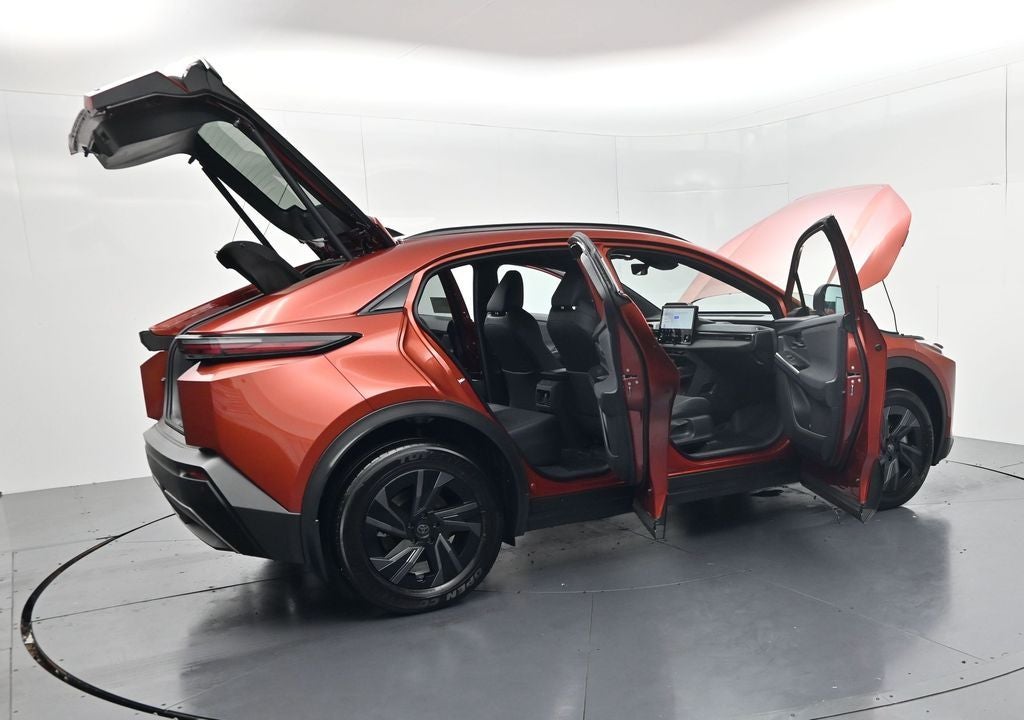 2026 Toyota C-HR SE
