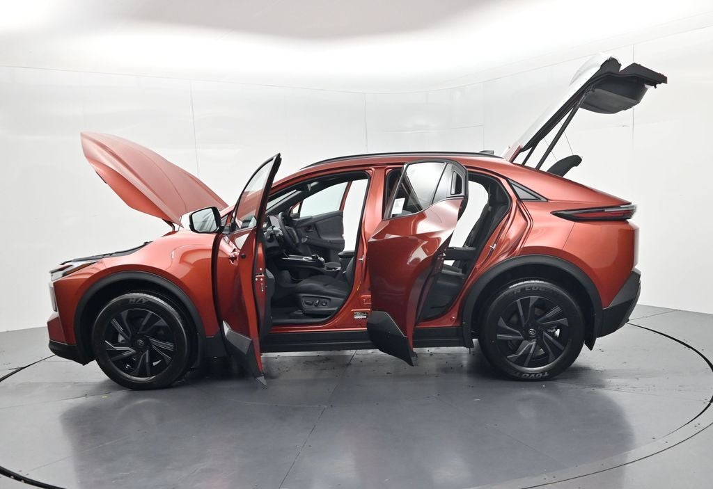 2026 Toyota C-HR SE
